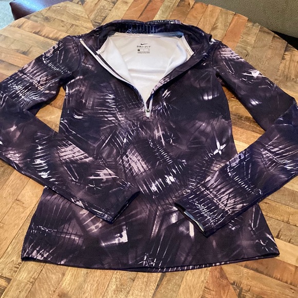 Nike Tops - Nike Pro Dri-fit.   Womens small